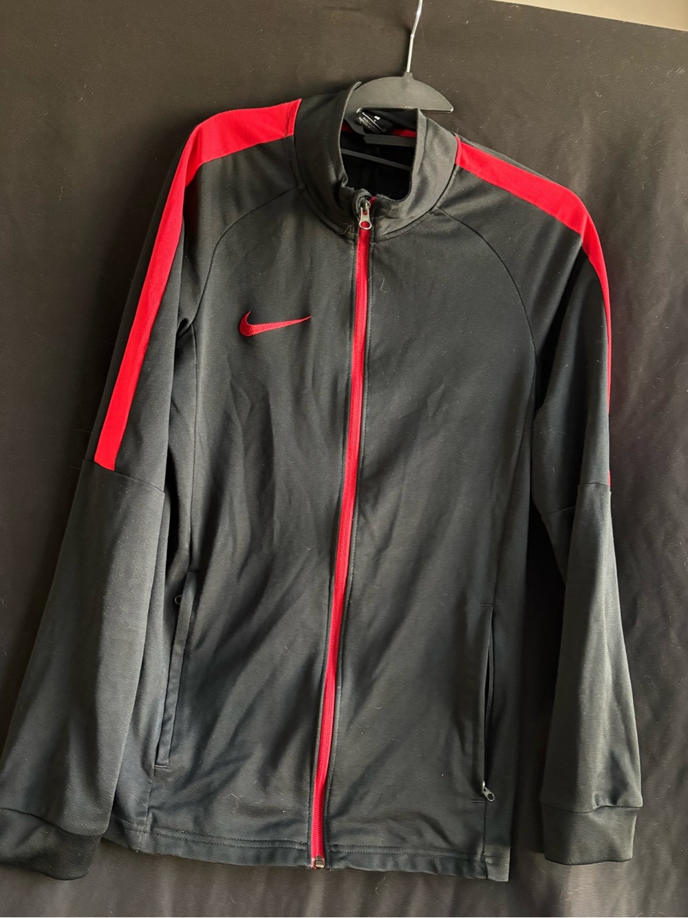Nike Men’s Black Jacket with Red Accents Performance Full Zip